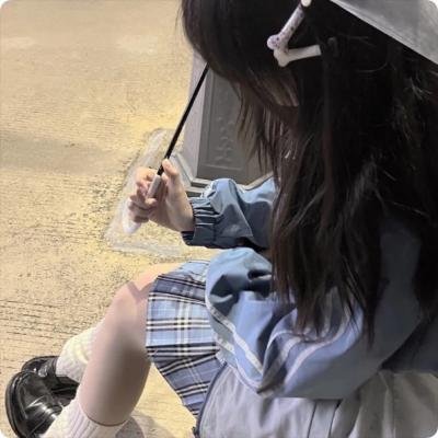 迎风而立的狮子